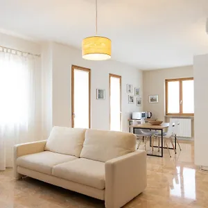 https://residenza-aleardo.hotelinveneto.com